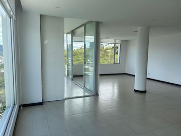 Vendo depto con vista en Cumbaya