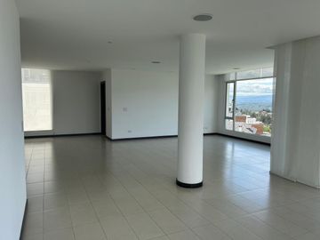 Vendo depto con vista en Cumbaya