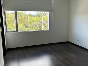 Vendo depto con vista en Cumbaya