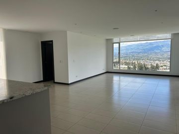 Vendo depto con vista en Cumbaya