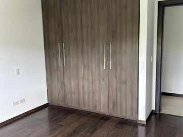 Vendo depto con vista en Cumbaya