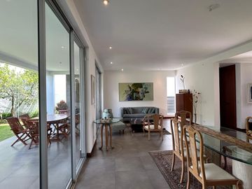 Vendo hermosa casa en Urbanización La Viña