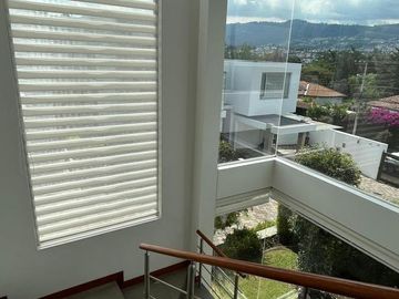 Vendo hermosa casa en Urbanización La Viña