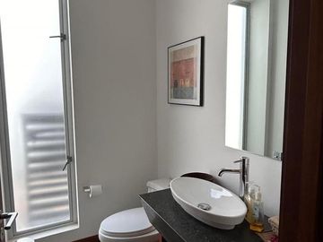 Vendo hermosa casa en Urbanización La Viña