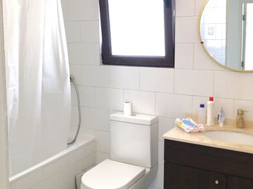 Casa Remodelada 3 dorm. 3 baños Barrio Seguro Venta Ñuñoa