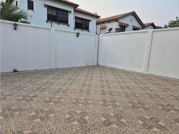 Vía a la Costa, Urb. Punta Esmeralda se vende casa