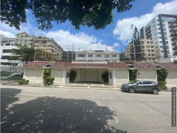 Oportunidad Única! Venta de Edificio Comercial en Ecuador, Guayaquil.