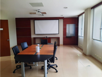Edificio Corporativo en venta en San Eduardo, Norte de Guayaquil