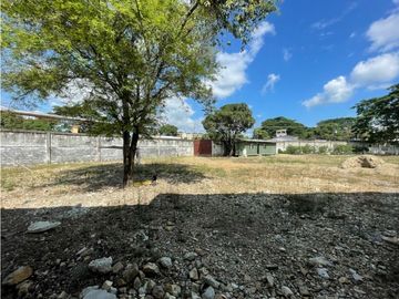 Via costa se vende o alquila bodega de 2043 m2 (sector industrial)