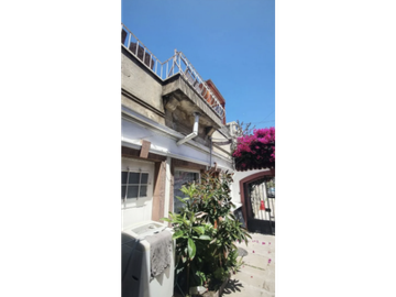 Encanto Alemán en Viña del Mar – Casa Única en Traslaviña