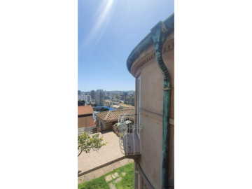 Encanto Alemán en Viña del Mar – Casa Única en Traslaviña