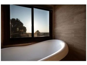Espectacular Casa con Maravillosa Vista al Mar – Punta de Piedra