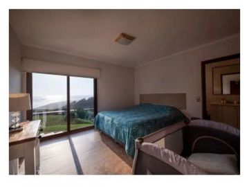 Espectacular Casa con Maravillosa Vista al Mar – Punta de Piedra