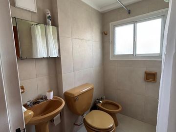 Departamento en venta - 2 Dormitorios 1 Baño - Villa Gesell