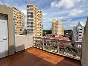 Departamento en venta - 2 Dormitorios 1 Baño - Villa Gesell