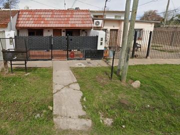 Complejo de Departamentos en venta - 7 UFs - Trista Suarez
