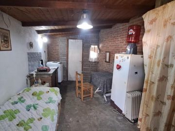 Casa en venta - 2 Dormitorios 1 Baño - Villa Gesell