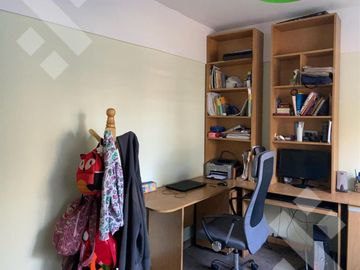 VENTA CASA CON DPTO CALLE ELORDI AL 600. Bº UNION RESIDENCIAL PLOTTIER NEUQUEN
