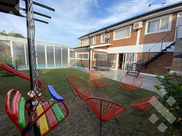 VENTA CASA CON DPTO CALLE ELORDI AL 600. Bº UNION RESIDENCIAL PLOTTIER NEUQUEN