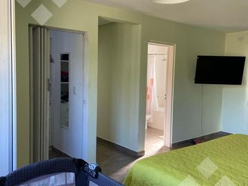 VENTA CASA CON DPTO CALLE ELORDI AL 600. Bº UNION RESIDENCIAL PLOTTIER NEUQUEN