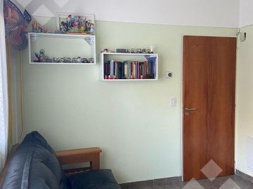 VENTA CASA CON DPTO CALLE ELORDI AL 600. Bº UNION RESIDENCIAL PLOTTIER NEUQUEN