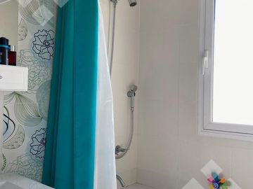 VENTA CASA CON DPTO CALLE ELORDI AL 600. Bº UNION RESIDENCIAL PLOTTIER NEUQUEN