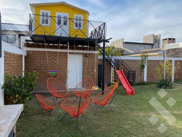 VENTA CASA CON DPTO CALLE ELORDI AL 600. Bº UNION RESIDENCIAL PLOTTIER NEUQUEN