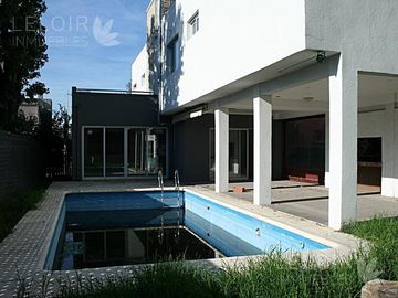 3 DORM | MARTIN CASTRO al 2300