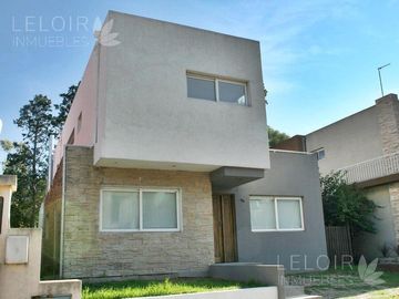 3 DORM | MARTIN CASTRO al 2300