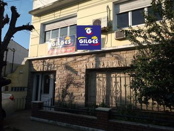 Venta Excelente 3 Amb. T/PH en Ramos Mejía  - C/Cochera,  a Mts. Av. Rivadavia
