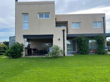 Venta Casa en San Sebastian Loma Verde Escobar