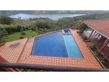 FINCA EN VENTA LAGO CALIMA DARIEN EN CONDOMINIO