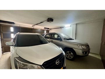Casa de dos pisos en venta Barrio Las Mercedes Palmira Valle Colombia
