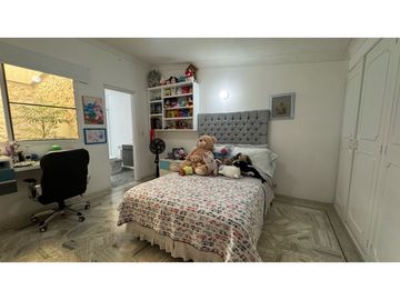 Casa de dos pisos en venta Barrio Las Mercedes Palmira Valle Colombia