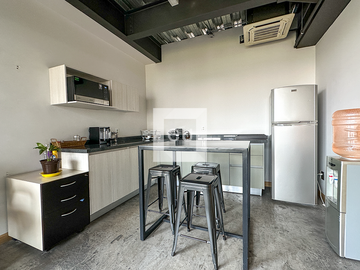 Oficinas en VENTA con terrazas con excelente ubicación en Hipódromo