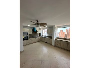 APARTAMENTO DE 4 HABITACIONES EN VENTA EN ALTOS DE RIOMAR