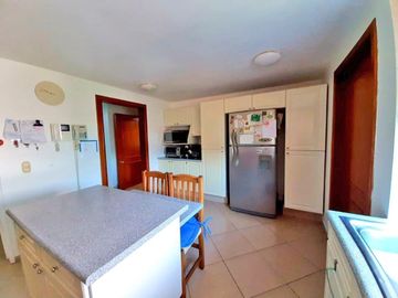 Casa en venta en Cerrada La Loma, La Herradura