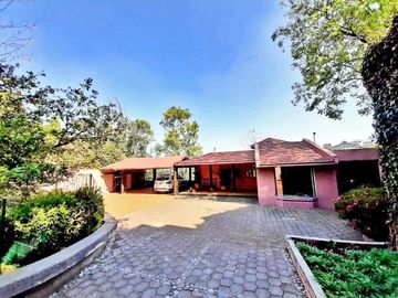 Casa en venta en Cerrada La Loma, La Herradura