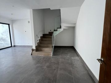 CASA VENTA $6,350,000 M.N. CUMBRES ELITE PREMIER A ESTRENAR