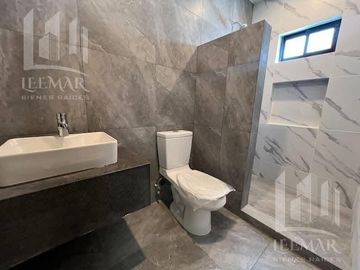 Casa nueva en  Venta en Lomas del Chairel