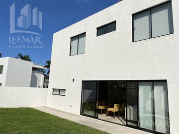 PREVENTA DE CASA MINIMALISTA EN FRACC. RESIDENCIAL LOMA BONITA, EN TAMPICO