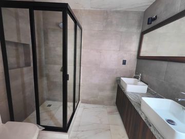CASA EN VENTA EN PARQUE REAL RESIDENCIAL, ZONA SAN JUAN CUAUTLANCINGO.