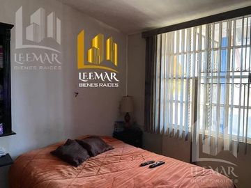 Departamento en  Venta en tercer piso, casi enfrente de la alberca de puertas coloradas