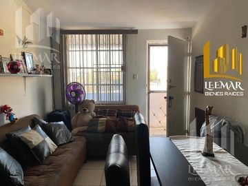 Departamento en  Venta en tercer piso, casi enfrente de la alberca de puertas coloradas