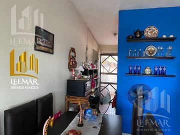 Departamento en  Venta en tercer piso, casi enfrente de la alberca de puertas coloradas
