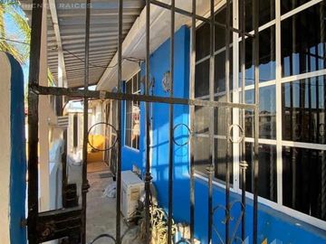 Departamento en  Venta en tercer piso, casi enfrente de la alberca de puertas coloradas