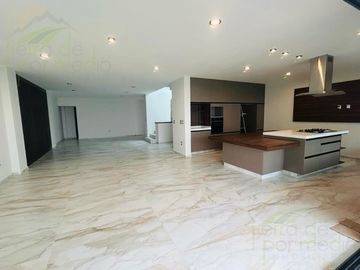 Increible y Exclusiva Casa en Venta en Cumbres del Lago Juriquilla, Queretaro, Mexico