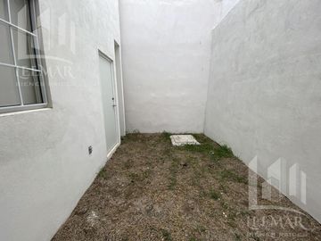 Casa  Nuevas en  venta, de 3 recamaras y 2.5 baños, en fracc. Floresta