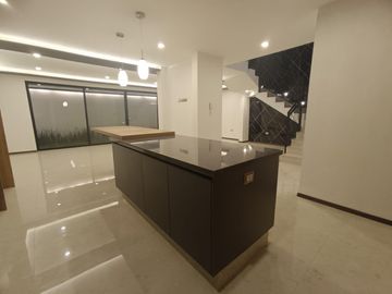 VENTA  casa de 4 recamaras en fraccionamiento Arboreto San Pedro Cholula