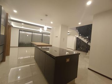 VENTA  casa de 4 recamaras en fraccionamiento Arboreto San Pedro Cholula